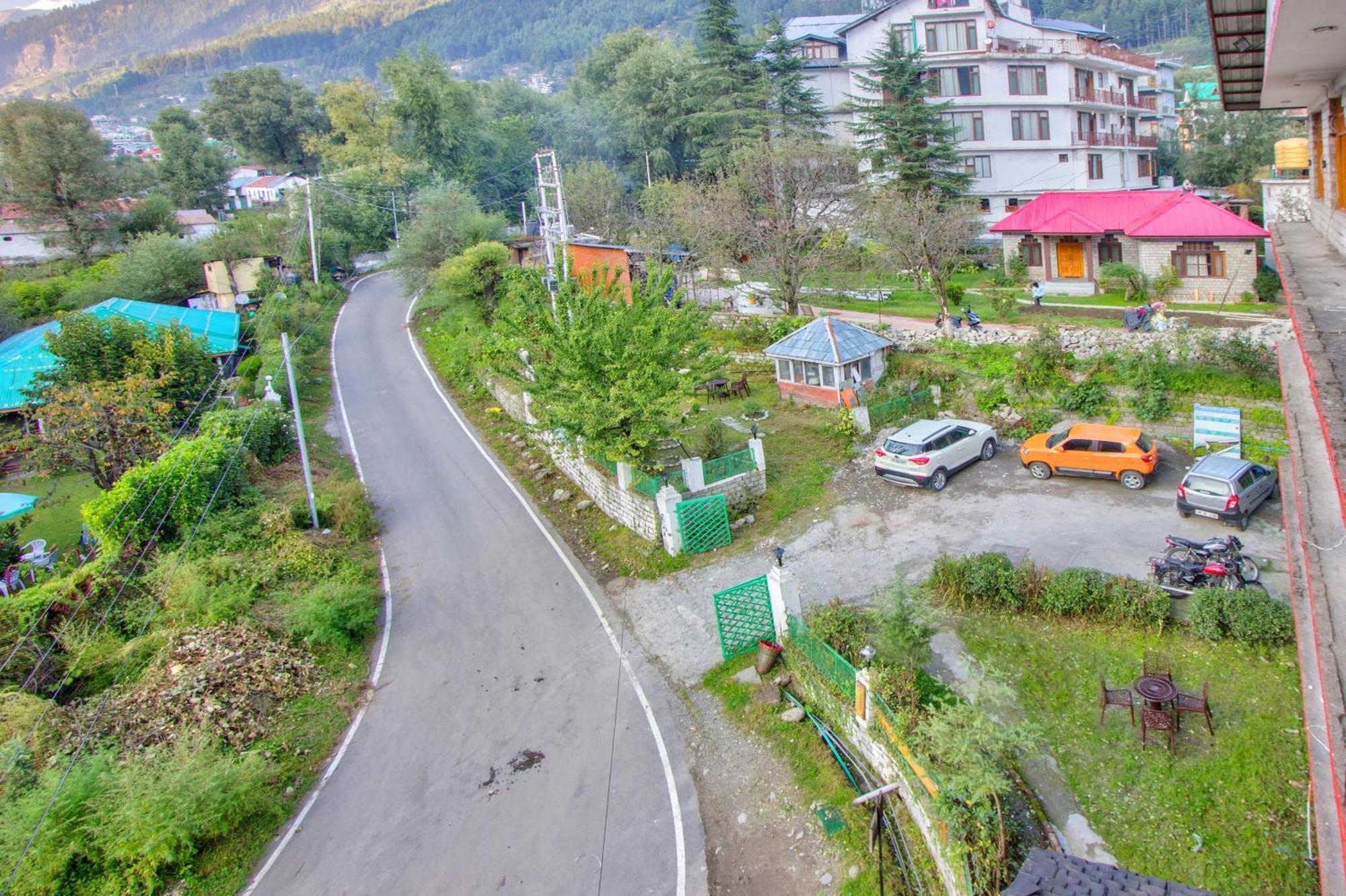 White Mountain Hotel Manāli Kültér fotó