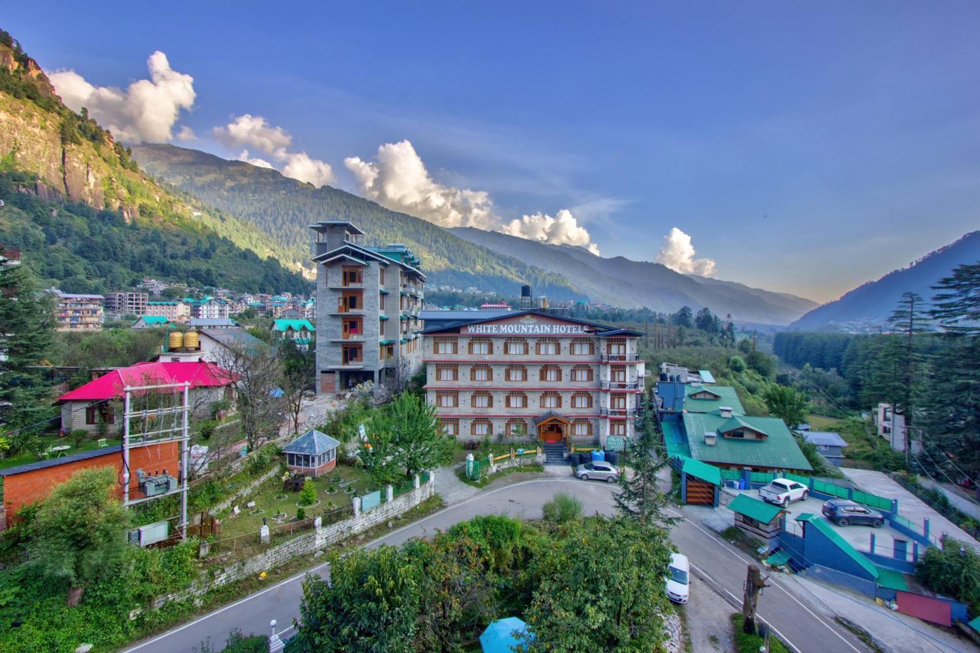 White Mountain Hotel Manāli Kültér fotó