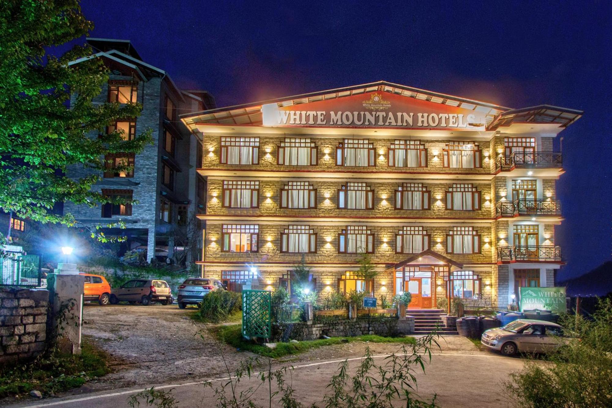 White Mountain Hotel Manāli Kültér fotó