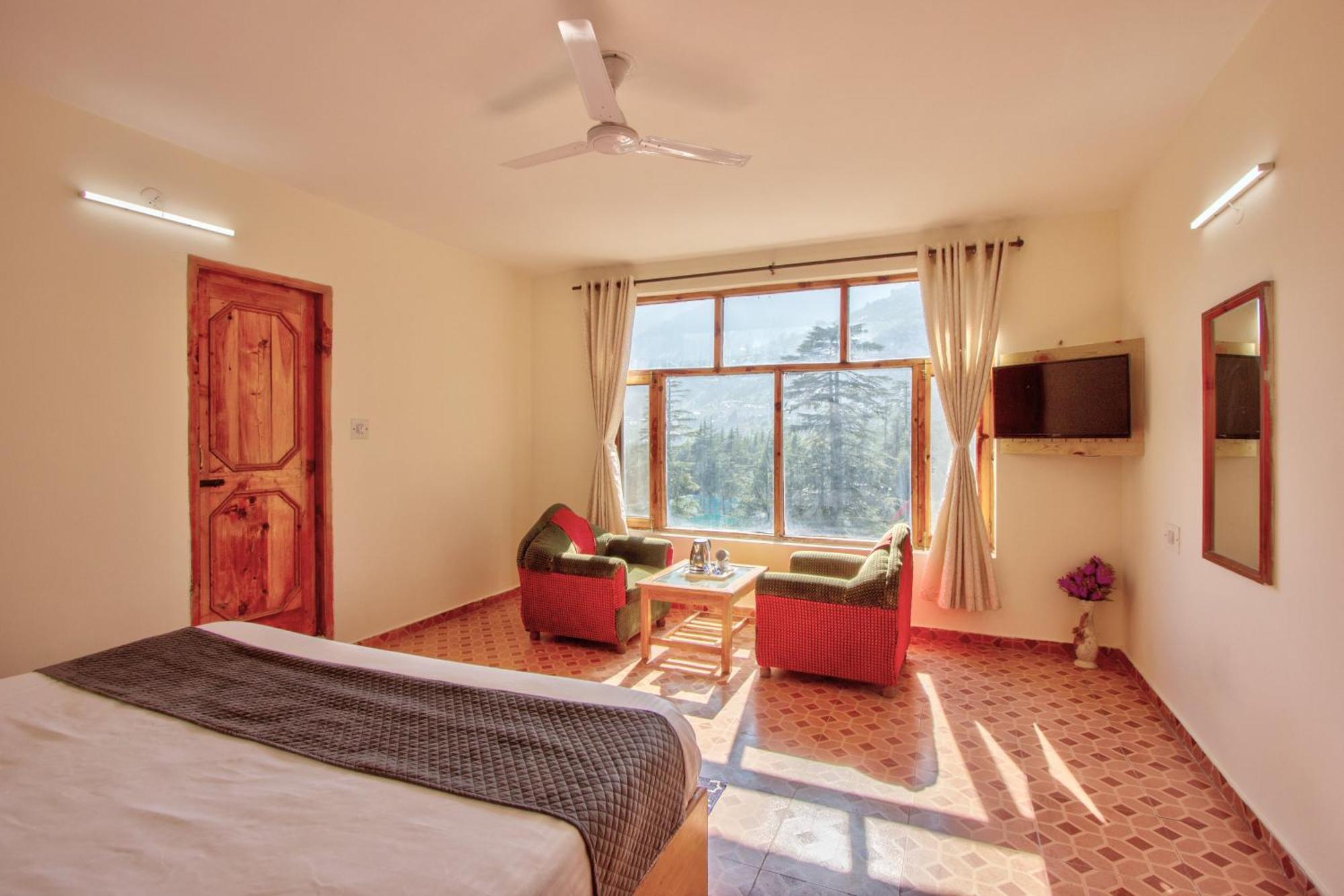 White Mountain Hotel Manāli Kültér fotó