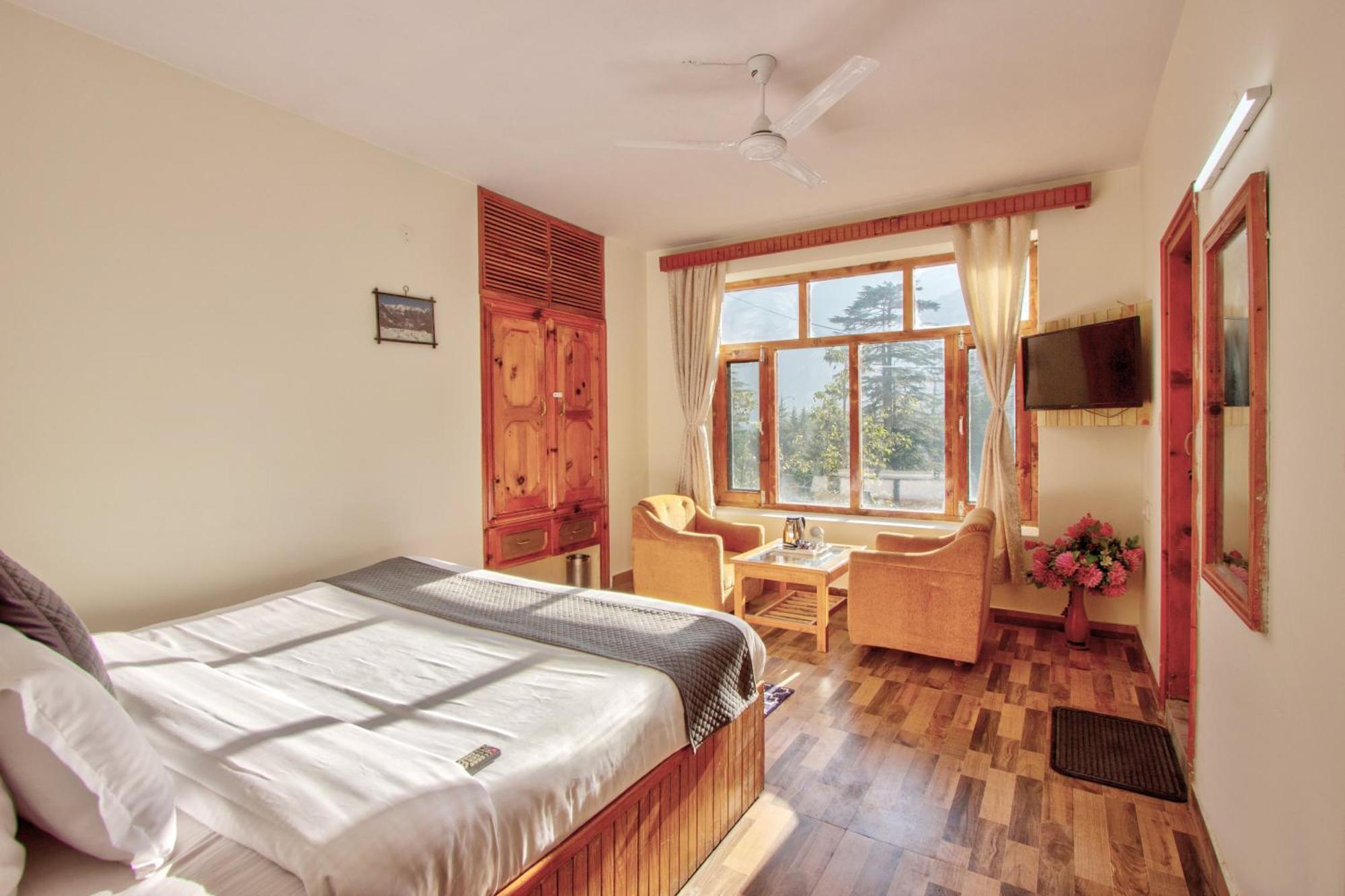 White Mountain Hotel Manāli Kültér fotó